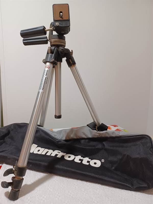Cavalletto della Manfrotto
