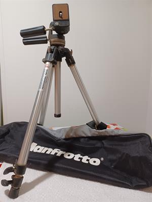 Cavalletto della Manfrotto