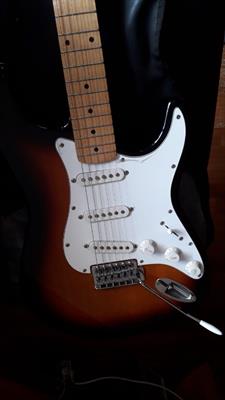 Chitarra elettrica Fender Stratocaster Squier