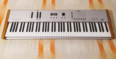 VISCOUNT VIVA PORTABLE PIANO