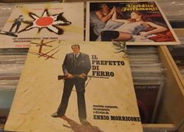 Foto 2 Dischi in vinile anni 60/80 Acquisto, tipo Beatles