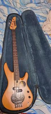 Basso Yamaha 4 corde NATURAL
