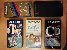 Videocassette VHS da 120, 180, 240 minuti e custodie