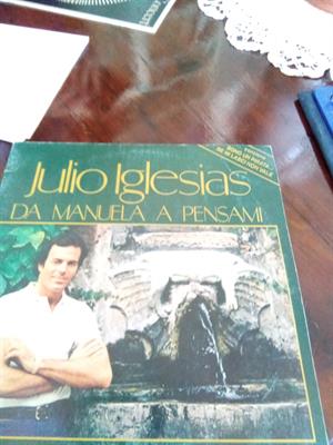 Julio Iglesias Da Manuela a Pensami