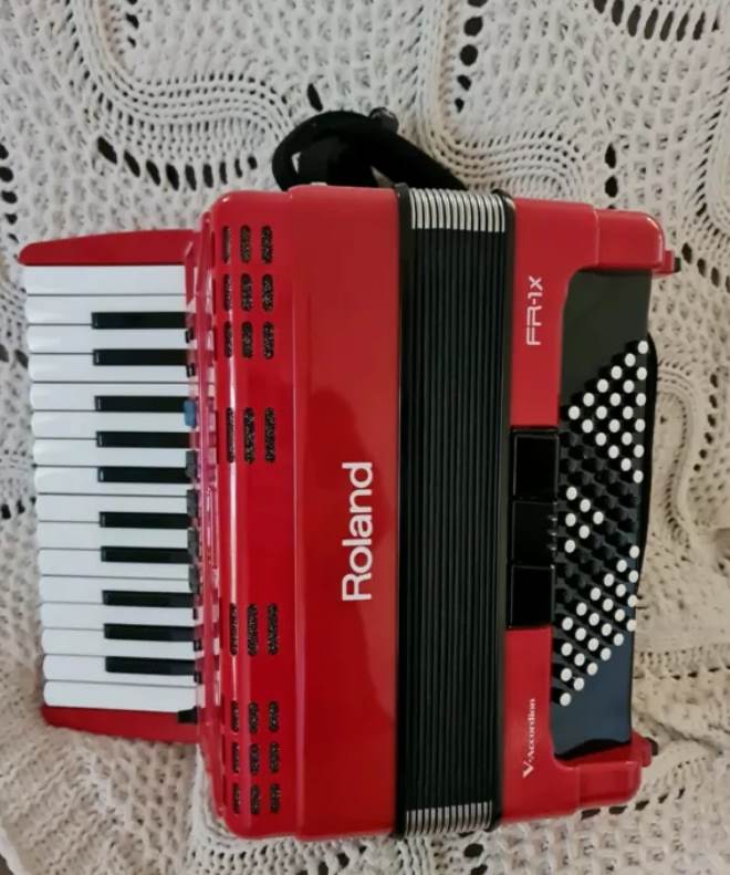 Fisarmonica ROLAND FR1X USB, modello con
