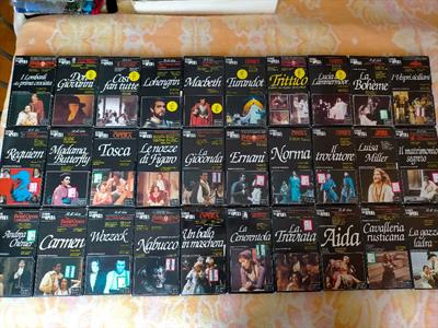 Un Palco All'Opera 30 Volumi + 30 video cassette